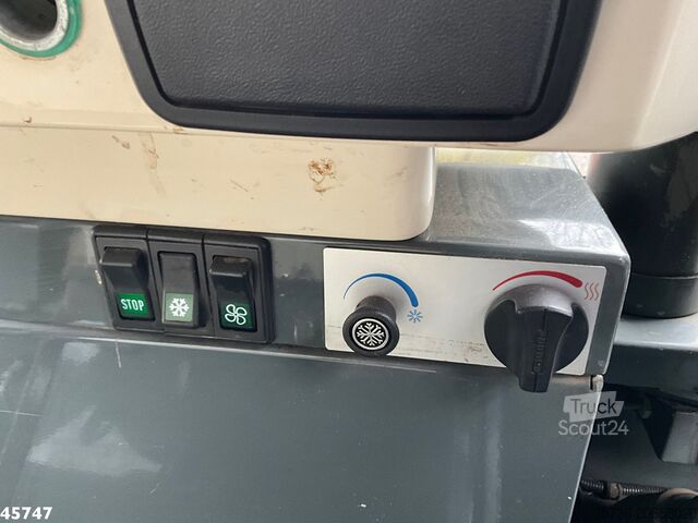 Utcaseprő RAVO 580 with 3-rd brush