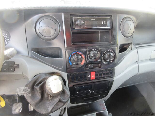 Lastbil med kran och tippflak IVECO DAILY 65C18