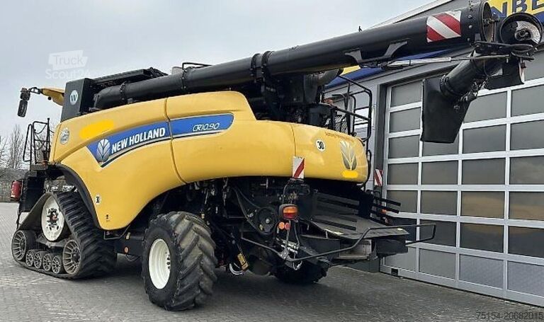 Зерноуборочный комбайн New Holland CR 10.90