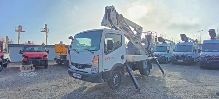 Skříňová dodávka Nissan Cabstar Oil&Steel Snake 189 Smart - 18 m