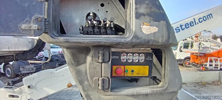 Skříňová dodávka Nissan Cabstar Oil&Steel Snake 189 Smart - 18 m