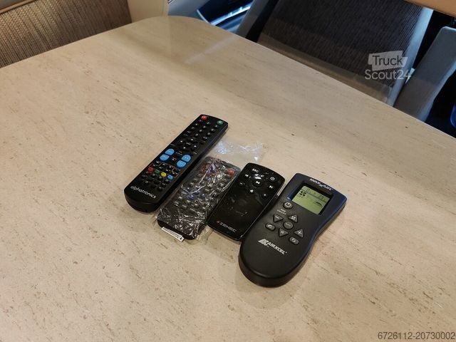 Integriertes Wohnmobil B 588 DL 2.3 d Aut. HUBBET SAT SOLAR