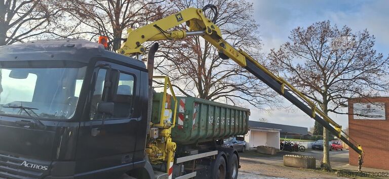 Самоскид з краном-маніпулятором Mercedes-Benz 3335