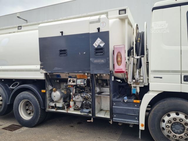 Βυτιοφόρο φορτηγό MERCEDES-BENZ 2544 L Actros 6x2*4 MP3 Lift-/Lenkachse Willig
