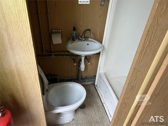 Máquina de construcción  20 fot container m/ wc, dusj, vask, varmtvannsbere