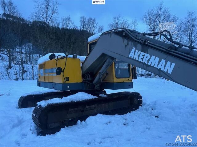 Koparka gąsienicowa Åkerman EC200 excavator with 2 buckets. SEE VIDEO.