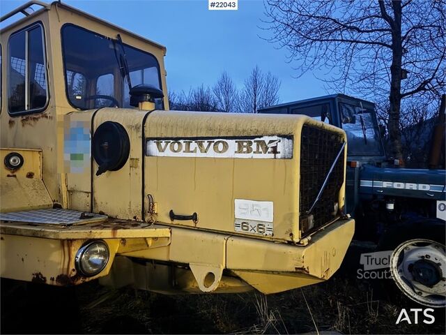 Dumper Volvo 861 6x6 Dump Truck.
