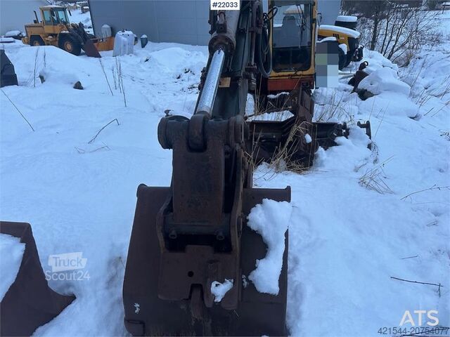 Koparka kołowa Åkerman H7M wheeled excavator with bucket