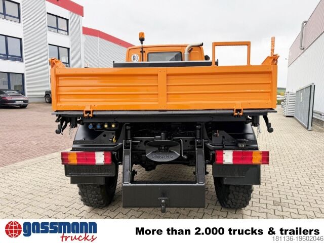 Spezial-LKW Unimog U 20 4x4, Kipper, Zapfwelle,
