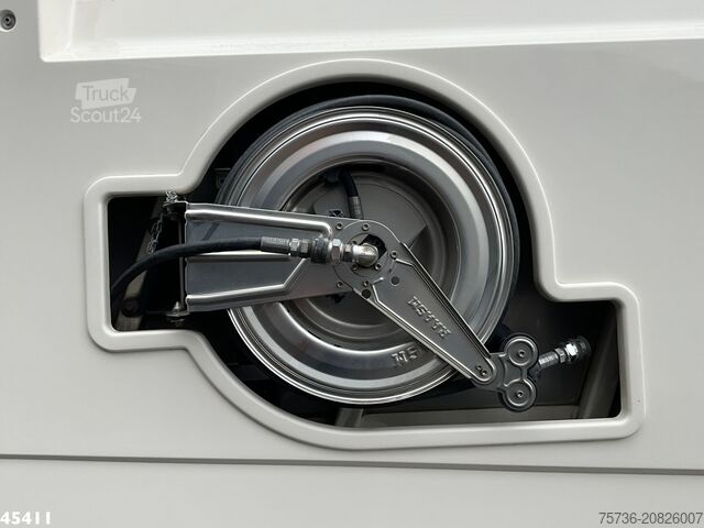 Spazzatrice stradale Schmidt Cleango 500 Compact Euro 6 with 3-rd brush