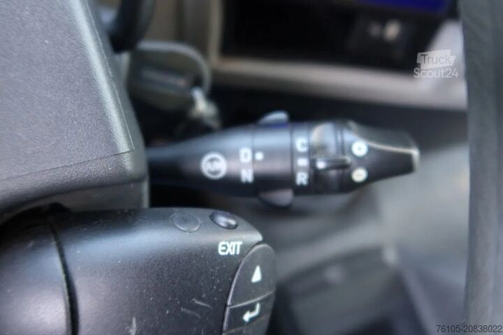 Box body Volvo FE Bak+Klep Dhollanida 2.000 kg