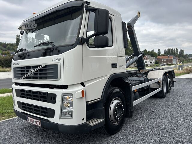 Tracteur routier standard Volvo Fm