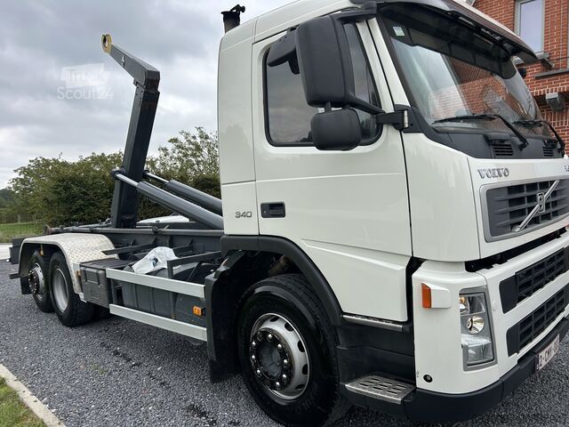 Tracteur routier standard Volvo Fm