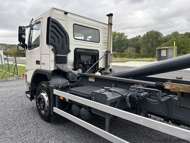 Tracteur routier standard Volvo Fm