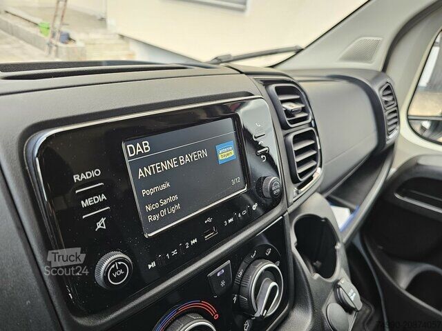 Furgone personalizzato Fiat Ducato 120 L2H1 Visibility Kamera 260° Türen