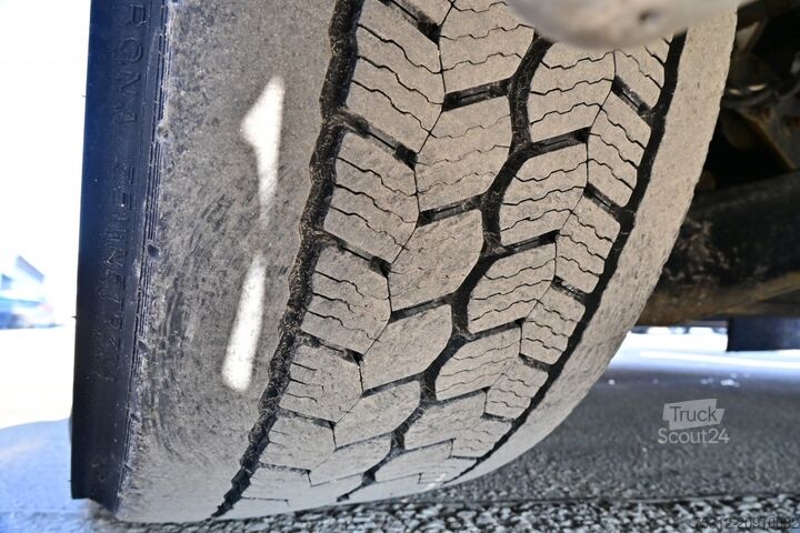 Standaard trekker MAN TGX18.560  XXL Retarder Alufelgen 2 Betten