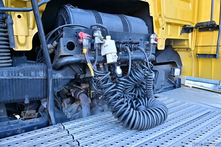 Standart çekici ünitesi MAN TGX18.640  XXL Retarder Alufelgen 2 Tanks