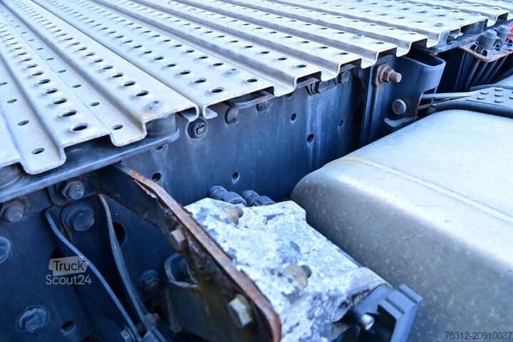 Standart çekici ünitesi MAN TGX18.640  XXL Retarder Alufelgen 2 Tanks