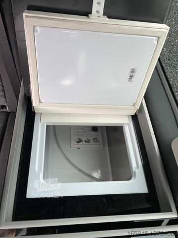 Kemperis PÖSSL CampSTAR **ALLRAD**V-Klasse*Assistenten*