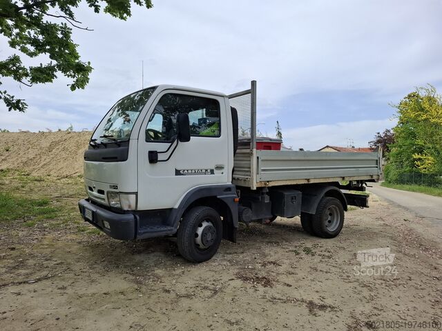 Billenőplatós teherautó Nissan Cabstar