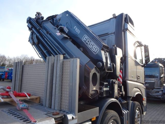 Gru montata su autocarro MERCEDES-BENZ 3453 FASSI F820 Kran 8x Hydr. Ausschub