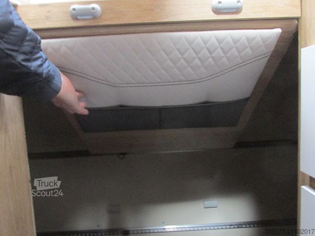 Half-integraal camper ROLLER TEAM Zefiro Advance 284 TL*AHK*Autom.*Clesana*TOP*