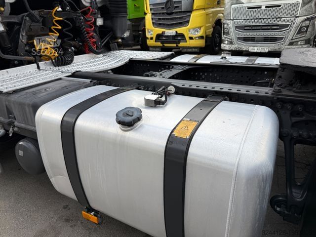 Štandardný ťahač MERCEDES-BENZ Actros 1836LS /Anhängerkupplung ab Werk/TÜV+SP