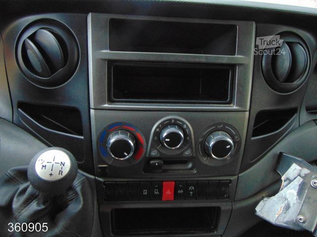 Box van IVECO Daily 35 S 11 A / P Maxi Postkoffer REGALSYSTEM