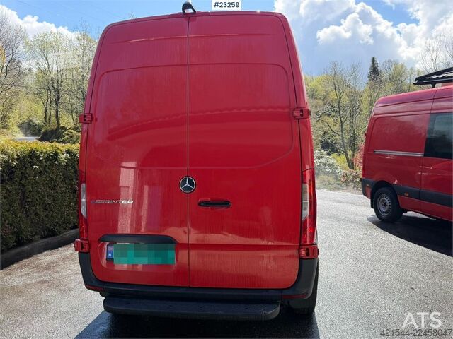Stationwagen met hoog dak Mercedes-Benz Sprinter 4x2 electric van