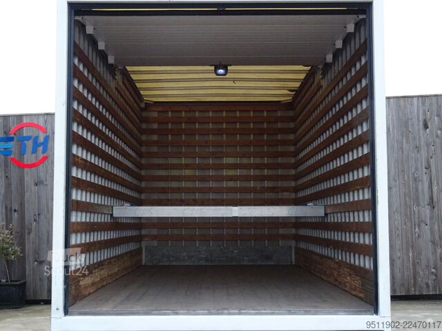 Furgons ar kasti MERCEDES-BENZ Atego 816 Koffer Automatik 7.49T 39m³ LBW