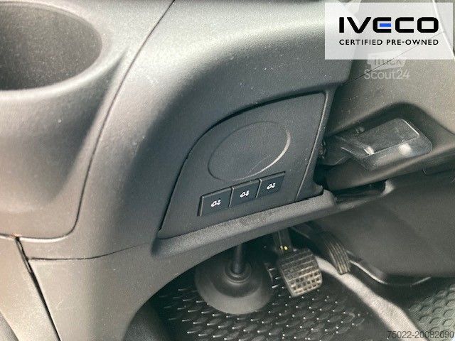 Box van IVECO 70C18 Autom. Koffer/LBW - Nutzlast 3,1 to