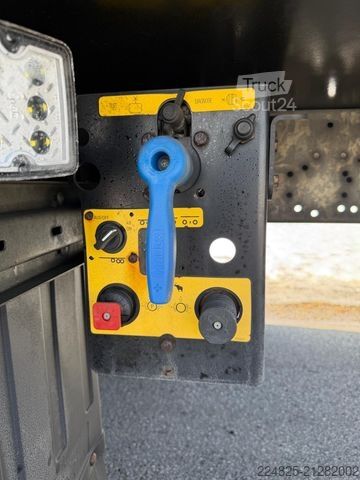 Hűtő félpótkocsi SCHMITZ CARGOBULL SKO 24/L 13.4 FP60 COOL*2012*1HAND*TÜV*LIFTACHSE