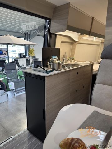 Camping-car FORSTER Livin Up Pro 636 EBL VIBE Edition Markise RFK