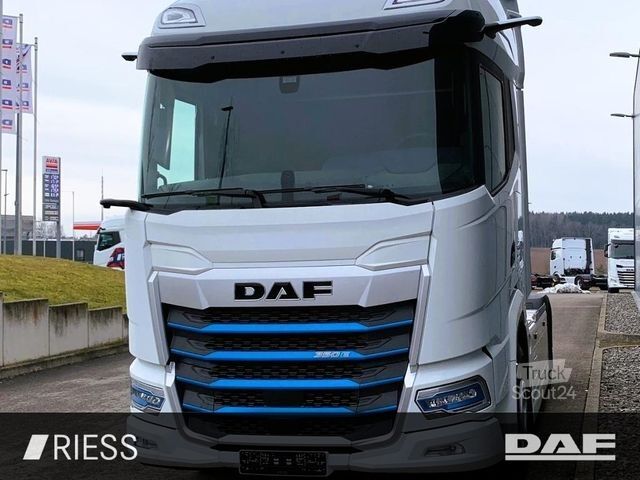 Standardni vlačilec DAF XF 350 FT Electric AUT z DynLicht LED LM