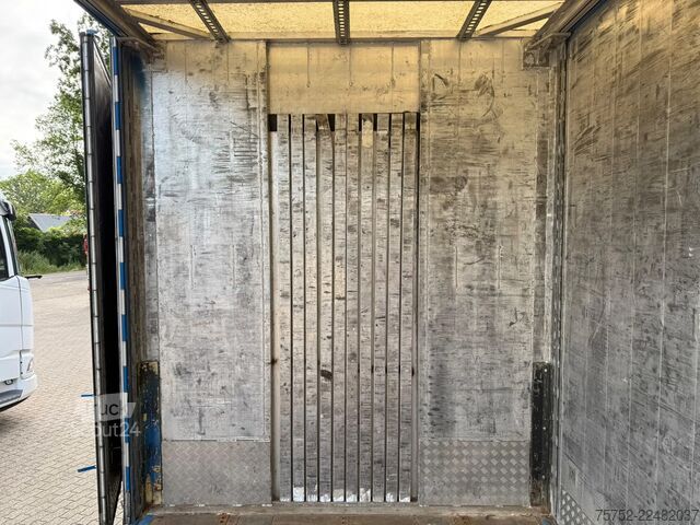 Resväska DAF XF 530 Full Air Side Doors Combi AS-3 Liftas/St...
