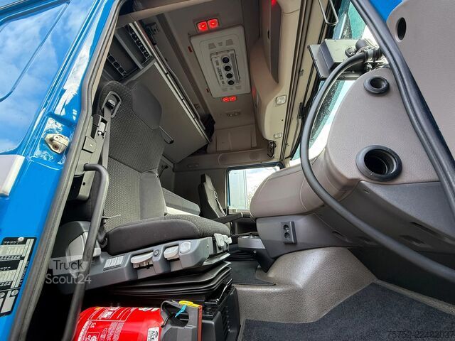 Walizka DAF XF 530 Full Air Side Doors Combi AS-3 Liftas/St...