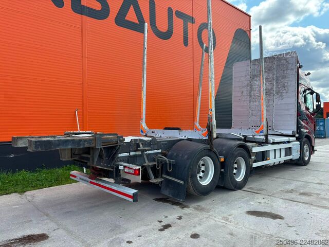  Volvo FH16 650 TANDEM AXLE LIFT / PTO