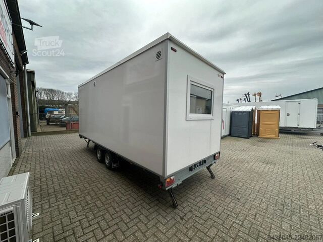 Kantoor/wooncontainer Easywagon Woonunit EW570 1K2P Jong Gebruikt model. Ziet e...
