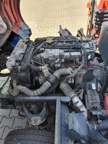 Plataforma de trabalho montada em camião Ruthmann TB 270 / NISSAN CABSTAR
