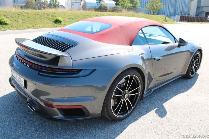 Furgons PORSCHE 911 Turbo S Cabriolet