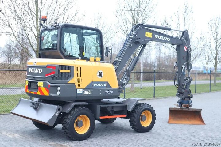 Riteņu ekskavators Volvo EW60E | 117 HOURS | ROTOTILT + GRIPPER | BUCKET...