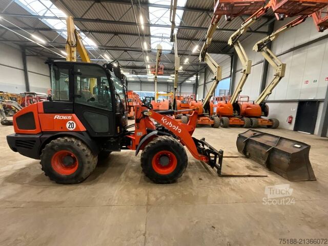 Chargeuse Kubota R 065