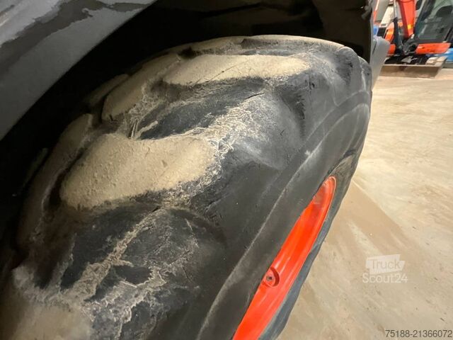 Chargeuse Kubota R 065