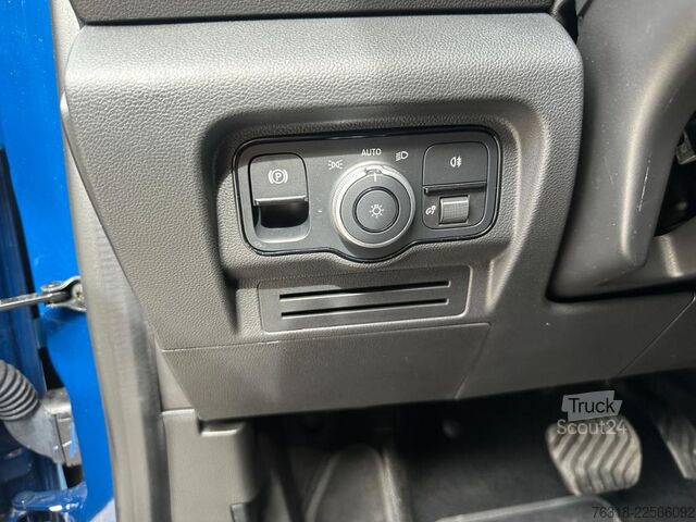 Minibusz Mercedes-Benz T 180 Style MBUX+Style+Ambiente+Fahrassist+LED