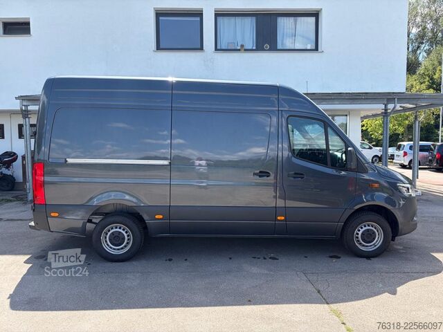 Panelová dodávka Mercedes-Benz Sprinter 317 Kasten L2H2 Autom. MBUX Navi Kamera