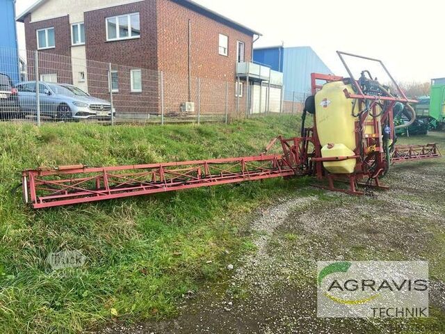 Opryskiwacz do pestycydów Hardi MEGA 1000 LTR.