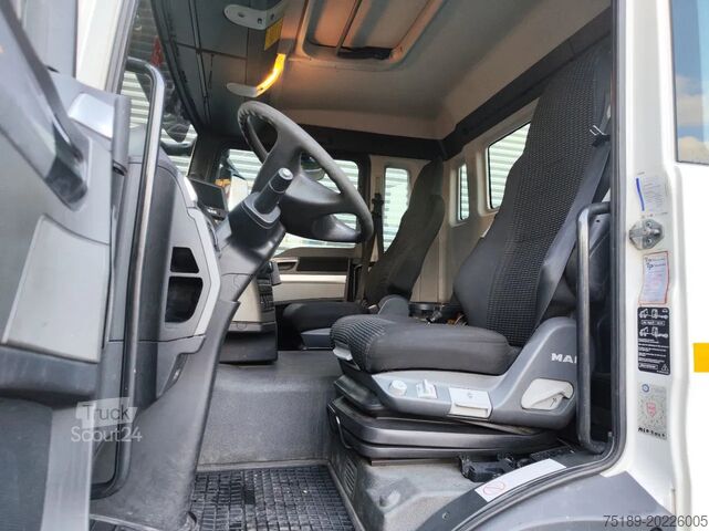 Lyftplattform Bronto Skylift S56XR MAN TGS 26.400 6x2