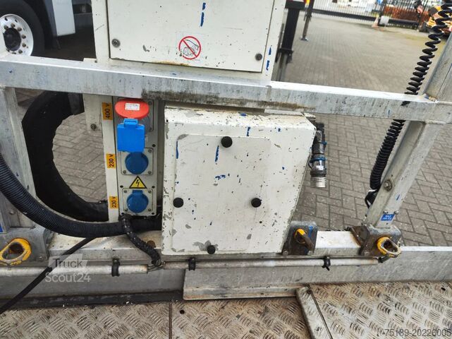 Platforma podnosząca Bronto Skylift S56XR MAN TGS 26.400 6x2