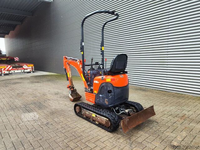 Mini excavator Kubota U10-3
