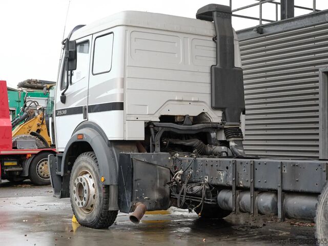 Padrão-SZM Mercedes-Benz SK 2538 V8 6x2 12.000 KM!